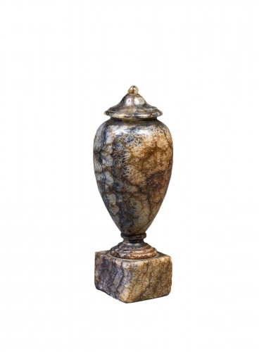Vase Miniature, Angleterre, XIXe Siècle