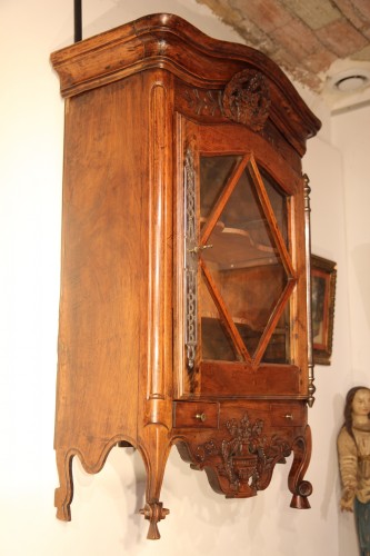 Verriau, petit meuble à suspendre typique Provence fin XVIIIe - Mobilier Style Louis XV