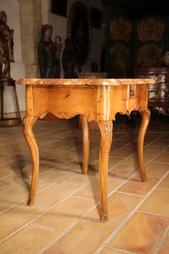 XVIIIe siècle - Petite table à gibier, Sud de la France XVIIIe siècle
