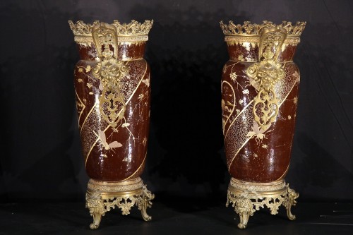 Objet de décoration Cassolettes, coupe et vase - Paire de vases en porcelaine à monture en bronze fin XIXe