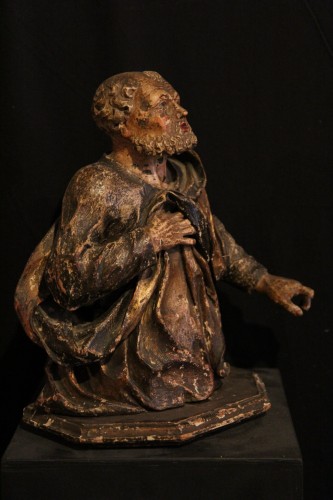 St Pierre en buste, Bois polychrome et doré, Italie XVIIe - Sculpture Style 