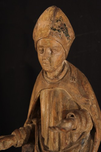 Sculpture Sculpture en Bois - Saint évêque en bois de tilleul avec traces de polychromie, Travail rhénan du XVIe