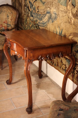 Mobilier Table & Guéridon - Table d’apparat Louis XV en bois de merisier - Travail languedocien du XVIIIe siècle