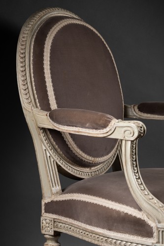 Antiquités - Paire de fauteuils à la Reine époque Louis XVI