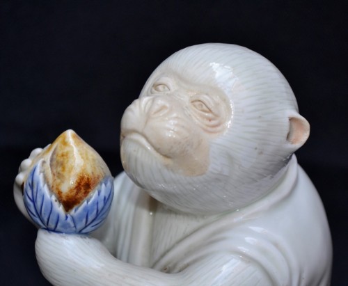 Antiquités - Singe en porcelaine d'Hirado, Japon 19e siècle