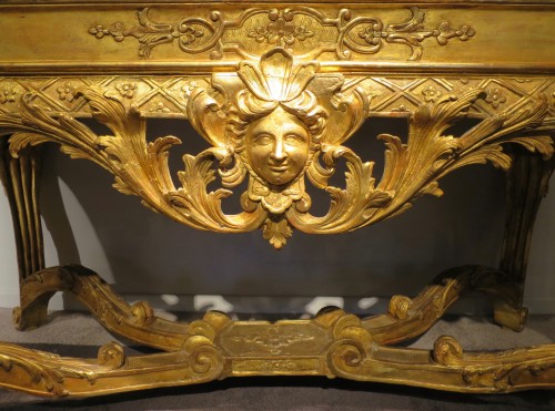 Table à gibier d'époque Régence en bois sculpté doré et marbre Rouge Royal - Mobilier Style Régence