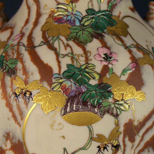 Japon, paire de vases en biscuit de porcelaine marbrés et émaillés, Banko, époque Meiji - Arts d