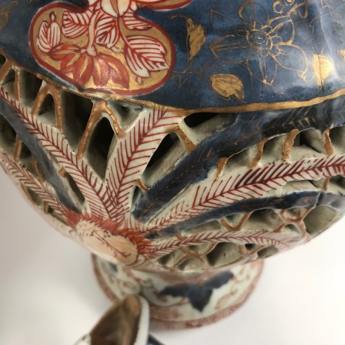 XVIIe siècle - Paire de vases Imari en porcelaine d'Arita, Japon époque Edo, circa 1664-1700