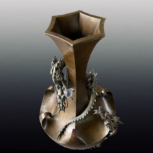 XIXe siècle - Vase en bronze à décor de dragons, Japon époque Meiji vers 1880