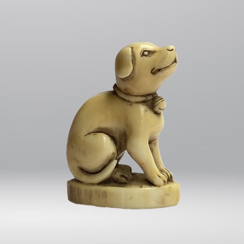 Japon, netsuké représentant un chien, époque Edo, fin 18e, début 19e - Arts d