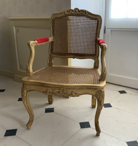 Fauteuil de bureau Louis XV en bois doré estampillé BARA - Danièle Fontaine Antiquaire