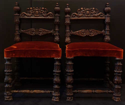 Renaissance - Paire de chaises en bois sculpté - Lombardie XVIe siècle