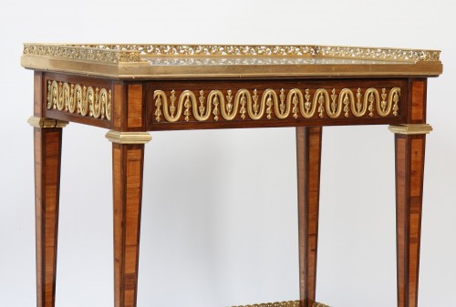 Table de salon d'apparat - Denoyelle antiquités