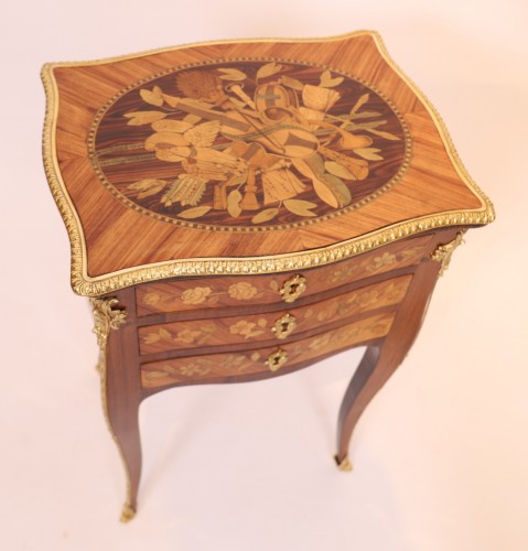 Table de salon Louis XV estampillée Nicolas Petit - Mobilier Style Louis XV