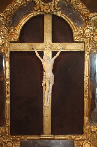 Art sacré, objets religieux  - Christ en tableau, époque de la Régence début du XVIIIe