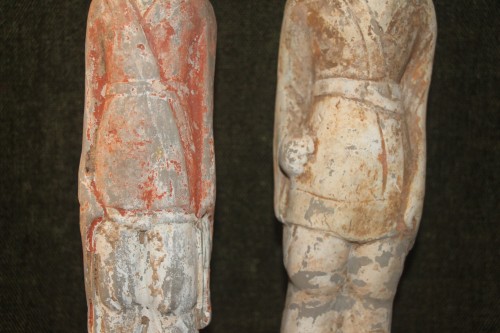 Antiquités - Couple de dignitaires en terre cuite de la dynastie Tang, Chine 618-907 avant J.-C.