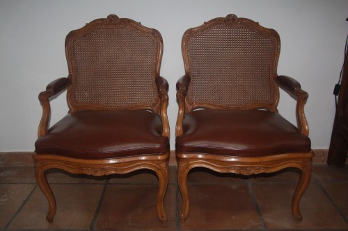 Paire de fauteuils cannés Louis XV, estampillés Etienne Saint-Georges - Sièges Style Louis XV
