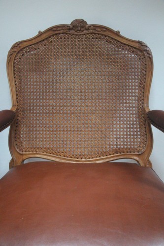 XVIIIe siècle - Paire de fauteuils cannés Louis XV, estampillés Etienne Saint-Georges