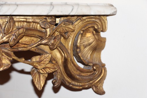 Antiquités - Console en bois doré, plateau de marbre, époque Louis XV