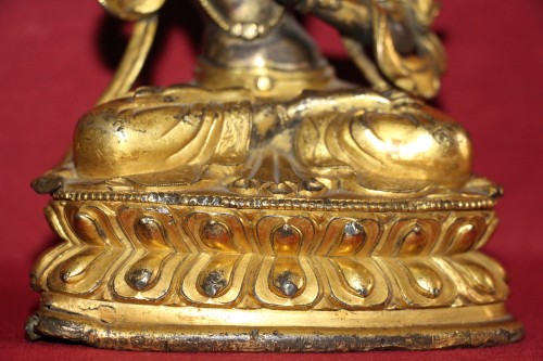 - Bouddha de la sagesse avec épée Manjushri en bronze doré, Tibet, fin XVIIe.