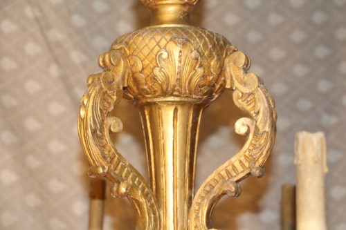 Lustre en bois doré, vers 1850 - Didascalies