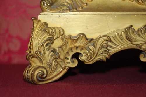 XIXe siècle - Pendule en bronze doré,"Les heures de Madame de Sévigné", époque Charles X