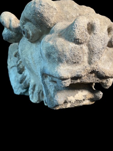 Antiquités - Créature fantastiques en pierre - XIVe siècle (Flandre)