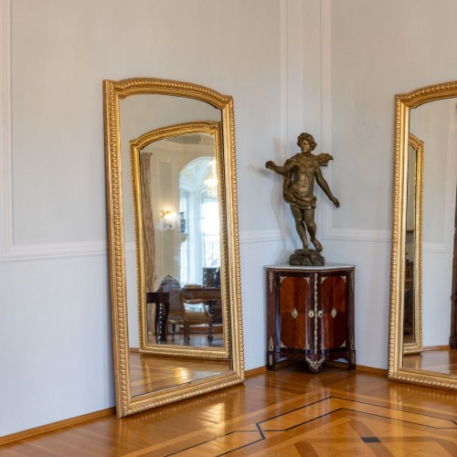 Grands miroirs dans un cadre patiné d'or, Italie Milieu du XIXe siècle - EHRL Fine Art & Antique