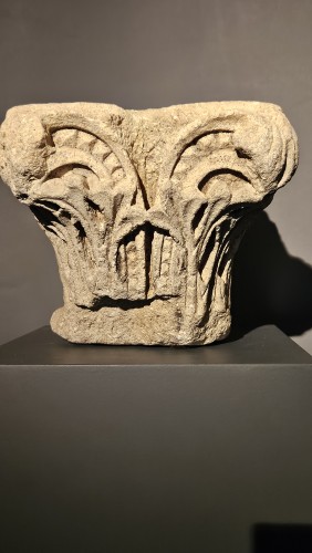 Sculpture  - Chapiteau Roman