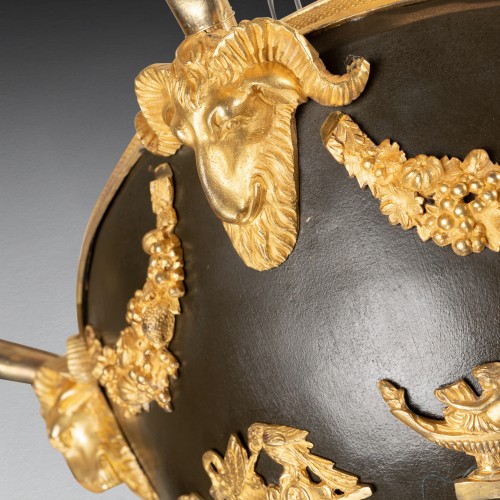 Lustre en bronze patiné et doré époque Empire circa 1800 - Empire