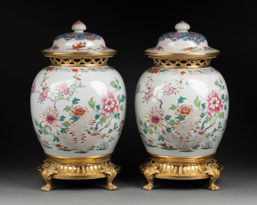 Paire de vases porcelaine Chine période Qianlong deuxième moitié XVIIIe siècle - Louis XVI
