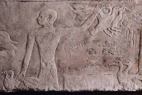 Grand relief égyptien en pierre calcaire - 