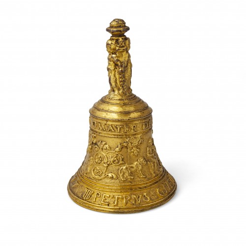 Clochette de table en bronze doré datée de 1577 - Objet de décoration Style Renaissance