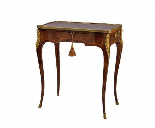 Table bureau Louis XV estampillée Pierre MIGEON II