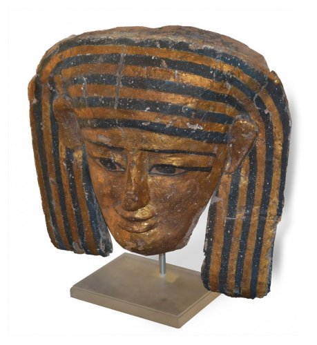 Masque de momie Égyptienne en bois doré et polychromé