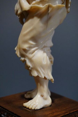 Paire de sculptures en ivoire, Allemagne XVIIIe siècle - 