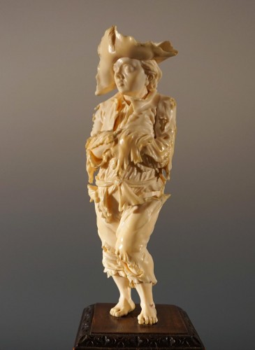 Antiquités - Paire de sculptures en ivoire, Allemagne XVIIIe siècle