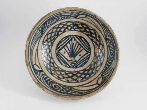 Écuelle hispano-mauresque à décor géométrique, Paterna-Manises circa 1400 - Céramiques, Porcelaines Style Moyen Âge