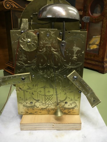 Antiquités - Pendule de table anglaise, mouvement signé dans le cadran Jhon Waldron, Cornhill