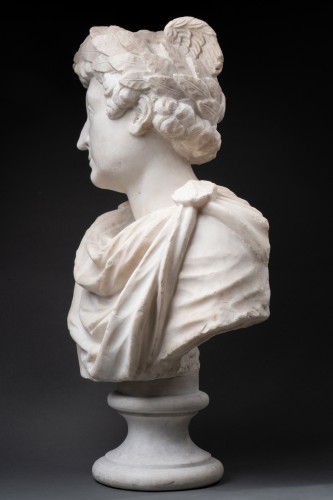 XVIIe siècle - Buste en marbre représentant le dieu Hermès - Italie XVIIe siècle