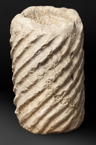  - Fragment de colonne torse cannelée en marbre - Empire romain Ve siècle après J-C