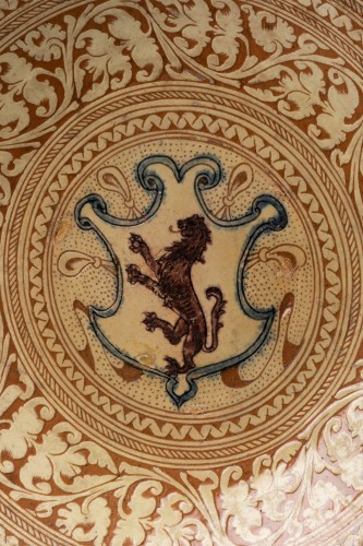 XVIe siècle et avant - Plat à décor armorié – Castlefiorentino Italie XVIe siècle