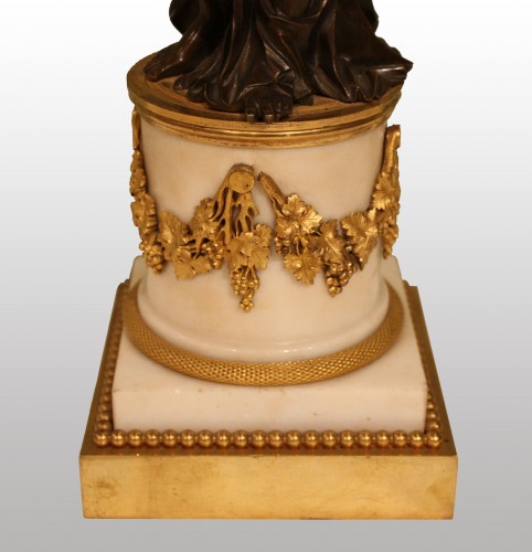 Paire de candélabres  "aux Vestales" - Louis XVI