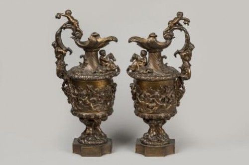 Objet de décoration Cassolettes, coupe et vase - Paire d'aiguières Napoleon III en bronze