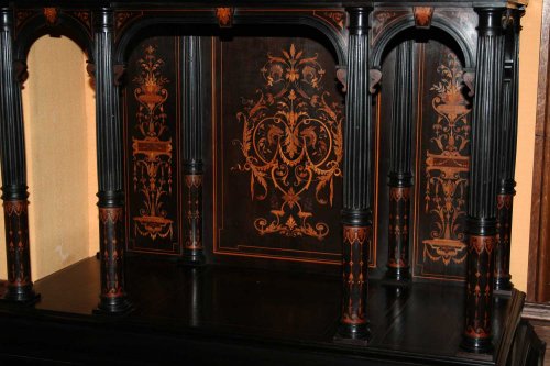 Antiquités - Cabinet Néo-Renaissance attribués à F. Linke