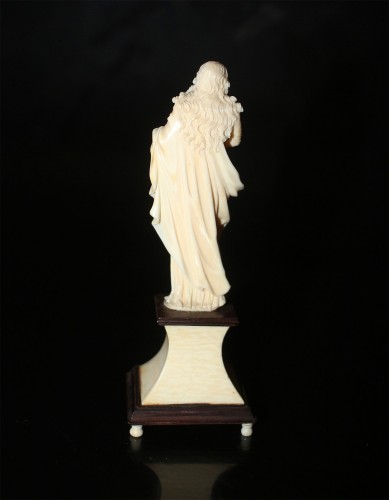Art sacré, objets religieux  - Marie-Madeleine en ivoire de Dieppe, fin XVIIIe début XIXe