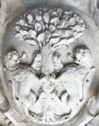 Blason italien en marbre - Renaissance