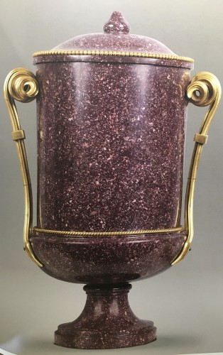 Antiquités - Vase Urne en porphyre, Italie fin du XVIIIe siècle