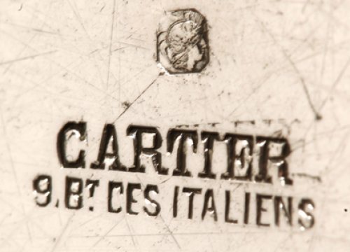 XXe siècle - Cartier - Plateau rond en argent massif début XXe
