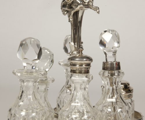 XIXe siècle - Odiot - Cabaret à condiments en argent massif et flacons cristal XIXe